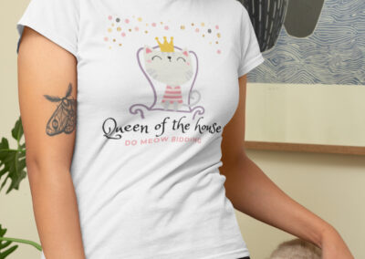 Queen of House Women’s Comfort Tee