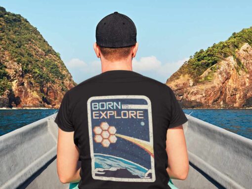 Born To Explore Back Print T-shirt