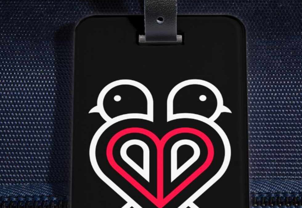 Love Birds Symbol Luggage Tag